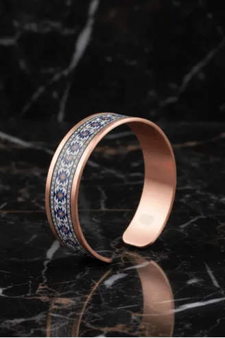 Kadın Bakır Bileklik - Formacha Model Özel Baskı Metal Kutu Ve Kuvars Taşı
