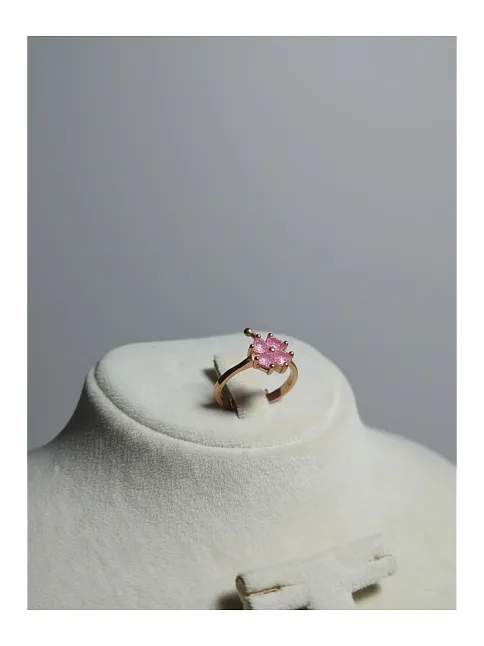 Kadın Gümüş Yüzük - Rose Kaplama Pembe Yonca Model Gümüş Yüzük Kadın Gümüş Yüzük - Rose Kaplama Pembe Yonca Model Gümüş Yüzük