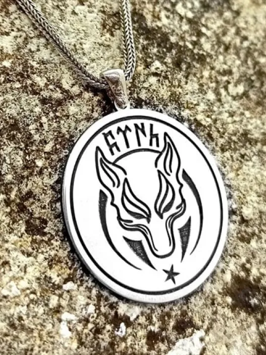 Börü Modeli Kurt Desen Türk Yazılı Erkek Gümüş Kolye Zincir Börü Modeli Kurt Desen Türk Yazılı Erkek Gümüş Kolye Zincir