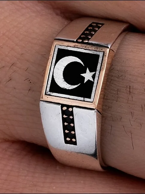 Erkek Gümüş Yüzük - Ay Yıldız Türk Bayrağı Siyah Zirkon Taşlı Erkek Yüzüğü