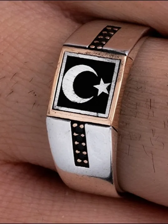 Erkek Gümüş Yüzük - Ay Yıldız Türk Bayrağı Siyah Zirkon Taşlı Erkek Yüzüğü