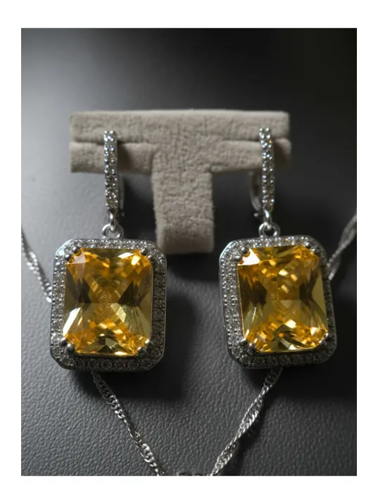 Kadın Gümüş Küpe - Kare Model Sarı Şampanya Zirkon Taşlı Kadın Gümüş Küpe