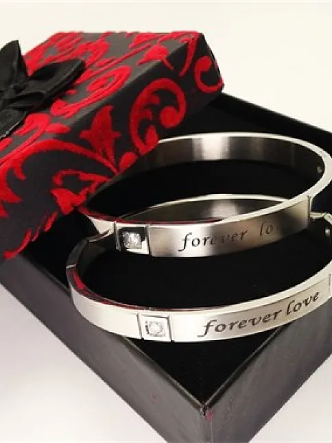 Forever Love Paslanmaz Çelik Erkek Bayan Çift Kelepçe Bileklik Set Forever Love Paslanmaz Çelik Erkek Bayan Çift Kelepçe Bileklik Set