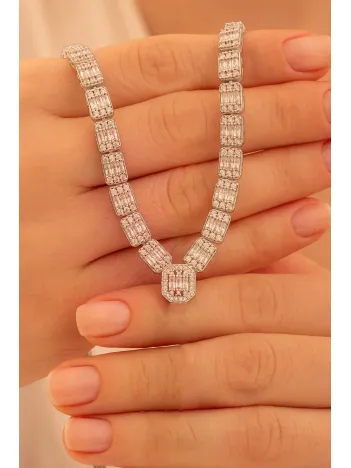 Kadın Gümüş Kolye -Berlin Baget Taşlı Model Kadın Kolye