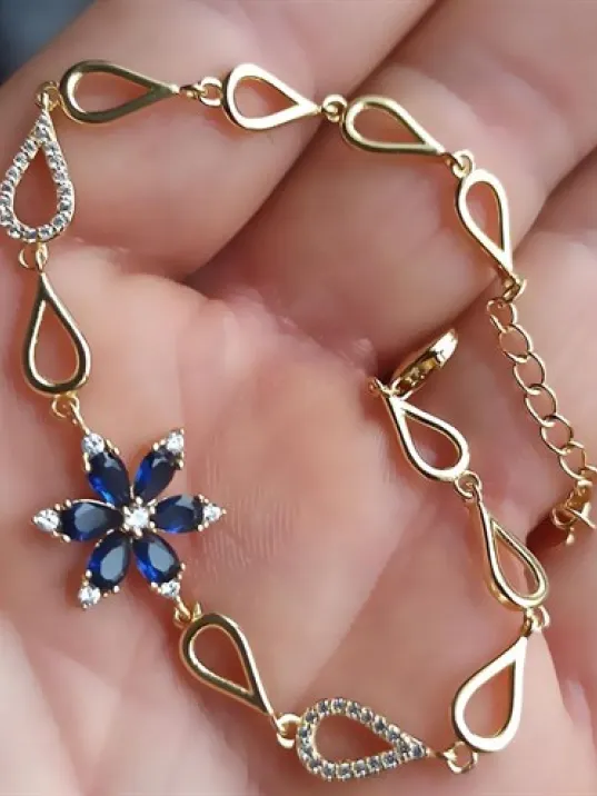 Altın Kaplama Zirkon Taşlı Nergis Çiçeği Bayan Gümüş Bileklik Altın Kaplama Zirkon Taşlı Nergis Çiçeği Bayan Gümüş Bileklik