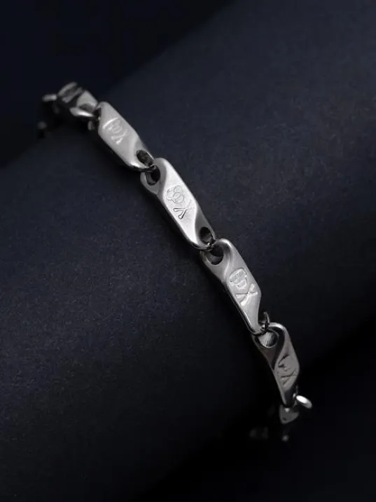 Erkek Çelik Bileklik - KuruKafa Motifli Orta Kalınlıkta Çelik Bileklik