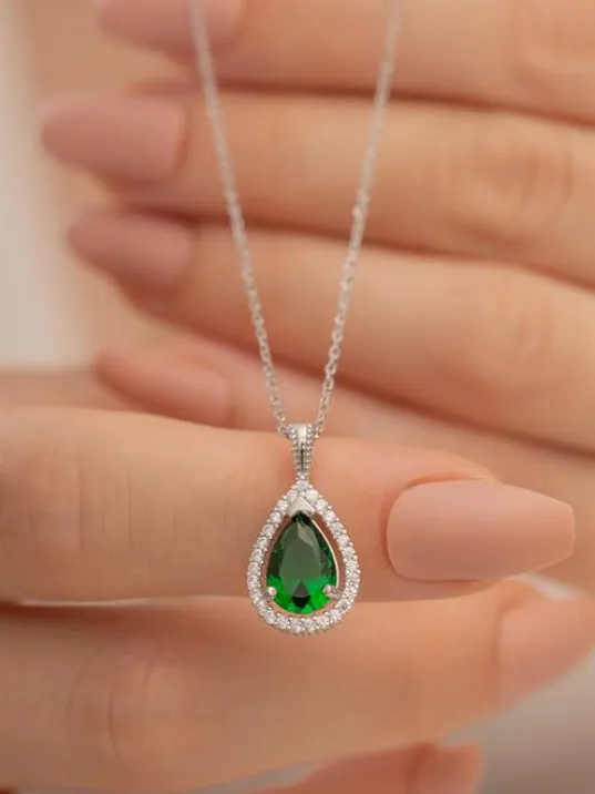 Gümüş Bayan Zümrüt Taşlı Kolye