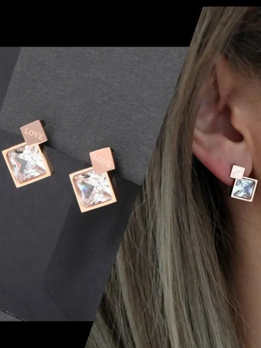 Delane Kararmayan Bayan Çelik Küpe Delane Kararmayan Bayan Çelik Küpe