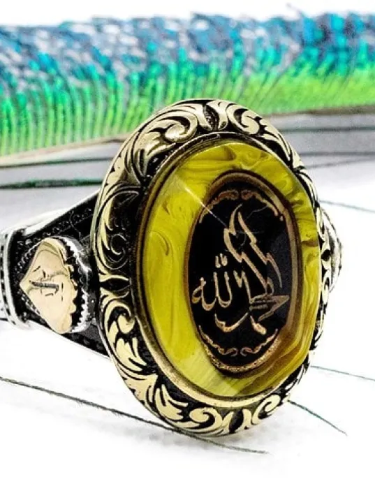 Elhamdülillah Yazılı Özel Kesim Sıkma Kehribar Taşlı Gümüş Erkek Yüzük