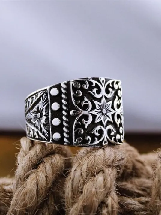 Oksitli Gümüş Renk İşlemeli Özel Seri Erkek Gümüş Yüzük