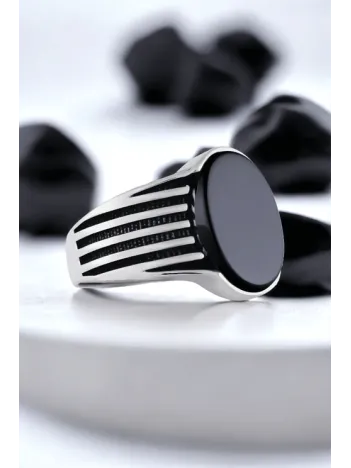 Erkek Gümüş Yüzük - 925 Ayar Siyah Oniks Taşlı Oval Erkek Gümüş Yüzük