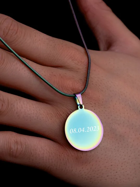 Erkek Çelik Kolye - Hologram İsim Yazılabilir Yuvarlak Model Çelik Kolye