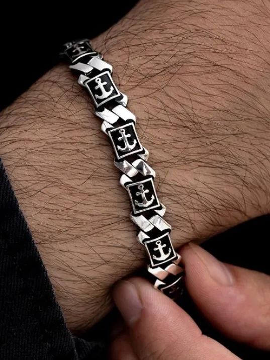 Erkek Gümüş Bileklik -Çapa Motifli Kare Model Gümüş Bileklik Erkek Gümüş Bileklik -Çapa Motifli Kare Model Gümüş Bileklik