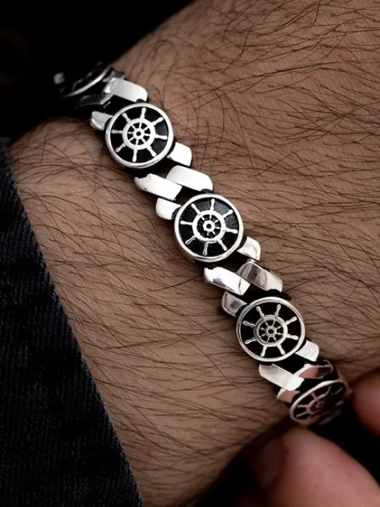 Erkek Gümüş Bileklik - Dümen Motifli Yuvarlak Model Gümüş Bileklik Erkek Gümüş Bileklik - Dümen Motifli Yuvarlak Model Gümüş Bileklik