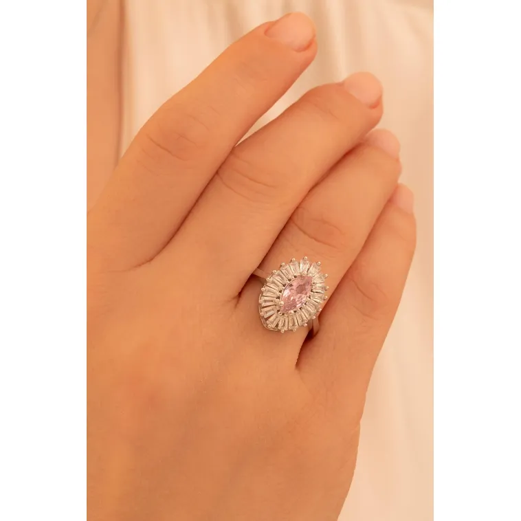 Kadın Gümüş Yüzük - Damla Model Pembe Zirkon Taşlı Baget Süslemeli Rodyumlu Kadın Yüzük Kadın Gümüş Yüzük - Damla Model Pembe Zirkon Taşlı Baget Süslemeli Rodyumlu Kadın Yüzük