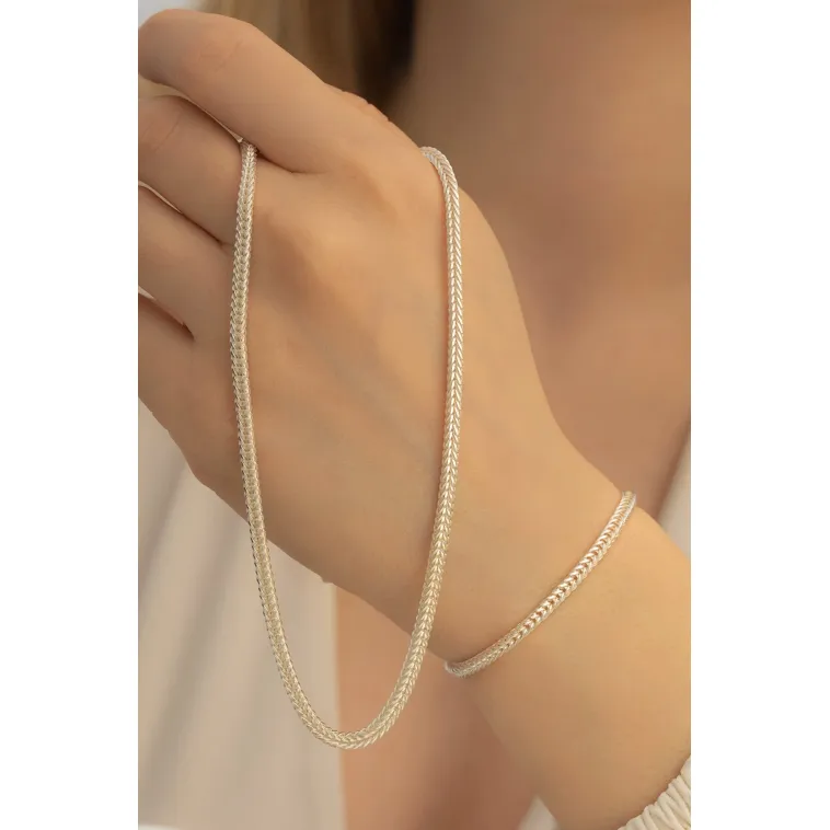 Kadın Gümüş Kolye Bileklik Set - 3mm Gümüş Beyaz Tilki Kuyruğu Model Kadın Kolye Bileklik Set Kadın Gümüş Kolye Bileklik Set - 3mm Gümüş Beyaz Tilki Kuyruğu Model Kadın Kolye Bileklik Set