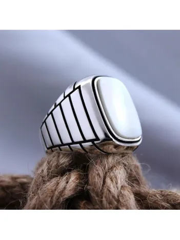 Beyaz Sedef Taşlı Özel Seri Erkek Gümüş Yüzük