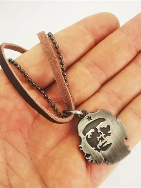 Che Erkek Deri Kolye