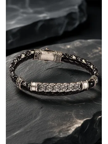 Örgülü Siyah Deri Erkek Bileklik – Gümüş Motifli Antik Tasarım