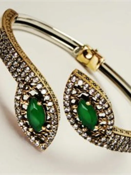 Zümrüt Taşlı Bayan Gümüş Bilezik Bileklik