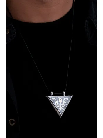 Orta Boy Lale Modeli Gümüş Muska Cevşen Haznesi