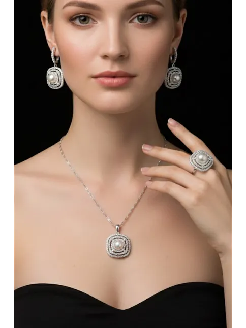 Kadın Gümüş Kolye Yüzük Küpe Set - Kare Model İnci Detaylı Kadın Gümüş Set Kadın Gümüş Kolye Yüzük Küpe Set - Kare Model İnci Detaylı Kadın Gümüş Set