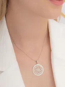 Lotus Çiçeği Motifli Gümüş Kolye