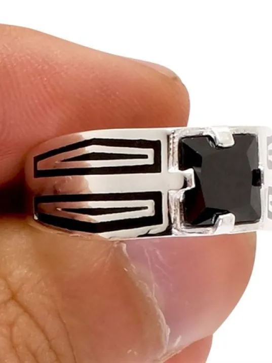 Zirkon Taşlı Kibar Model Gümüş Erkek Yüzük