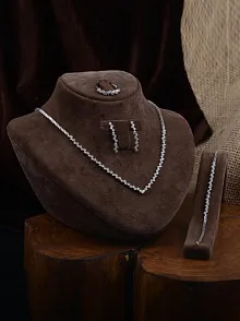Ayperi Bayan Zirkon Taşlı Gümüş Su Yolu Set - Kolye, Bileklik, Küpe, Yüzük Ayperi Bayan Zirkon Taşlı Gümüş Su Yolu Set - Kolye, Bileklik, Küpe, Yüzük