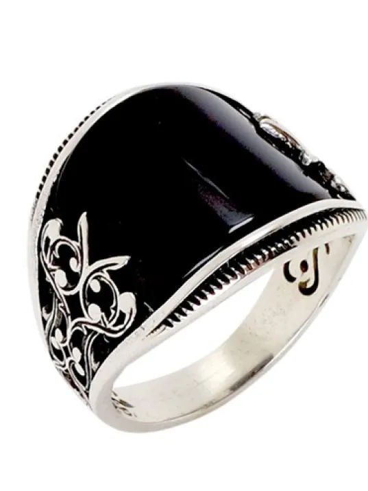 Oniks Taşlı Sarmaşık Motifli Erkek Gümüş Yüzük