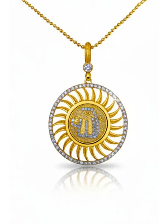 Kadın Gümüş Kolye - Yuvarlak Model Allah Yazılı 22 Ayar Altın Kaplama Zirkon Taşlı Gümüş Kolye
