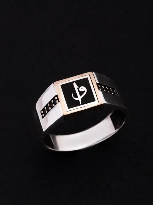 Erkek Gümüş Yüzük - Vav Elif Yazılı Taşlı İnce Kibar Erkek Yüzüğü Erkek Gümüş Yüzük - Vav Elif Yazılı Taşlı İnce Kibar Erkek Yüzüğü