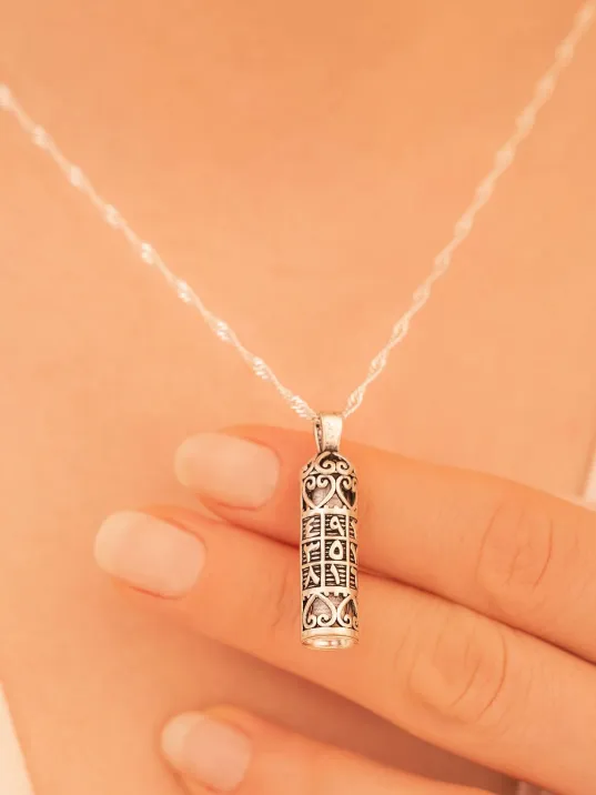 Gümüş Ebced Motifli Muska Cevşen Kolye