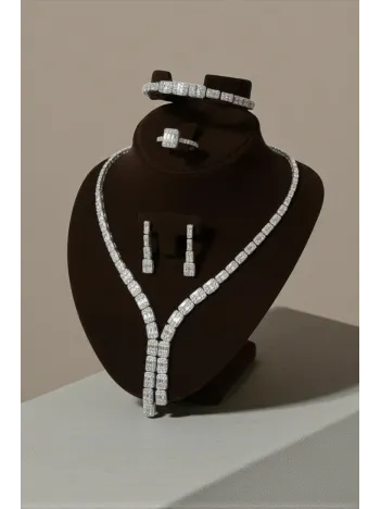 Kadın Gümüş Kolye - Dilruba Baget Taşlı Kare Kolye