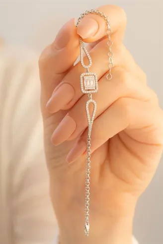 Kadın Gümüş Bileklik - Baget Taşlı Damla Model Gümüş Bileklik