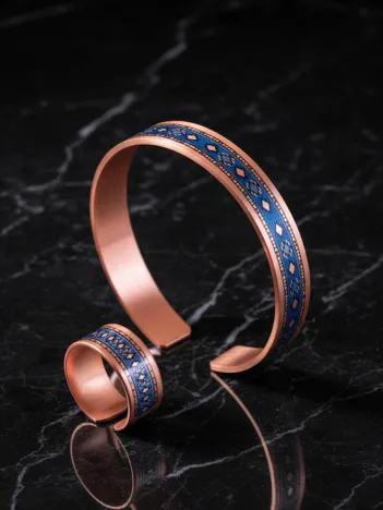 Kadın Bakır Bileklik Yüzük Set - Lola Model Özel Baskı Metal Kutu Ve Kuvars Taşı