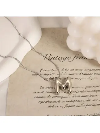 Kadın Çelik Kolye - M Harfi Balon Harf Kadın Kolye