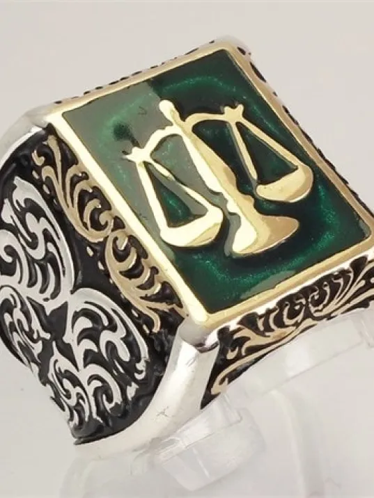 Adalet Terazisi Yeşil Mineli Erkek Gümüş Yüzük