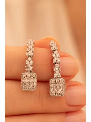 Kadın Gümüş Küpe - Sultan Baget Taşlı Zirkon Süslemeli Kadın Küpe