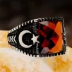 Kırmızı Zirkon Taşlı Ay Yıldızlı Gümüş Erkek Yüzük Kırmızı Zirkon Taşlı Ay Yıldızlı Gümüş Erkek Yüzük