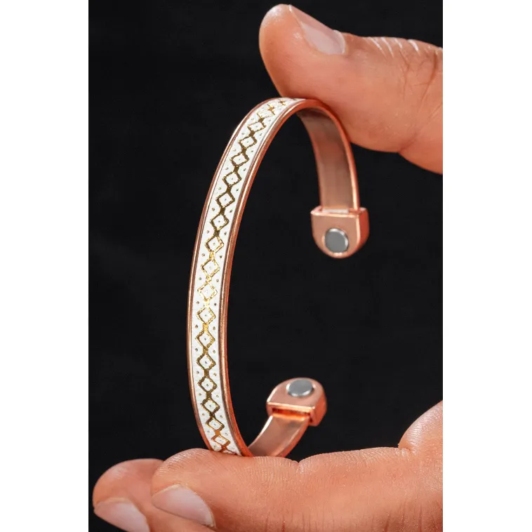 Erkek Kadın Bakır Bileklik - Üstü Hakiki Deri Mıknatıslı Model Metal Kutu Kuvars Erkek Kadın Bakır Bileklik - Üstü Hakiki Deri Mıknatıslı Model Metal Kutu Kuvars