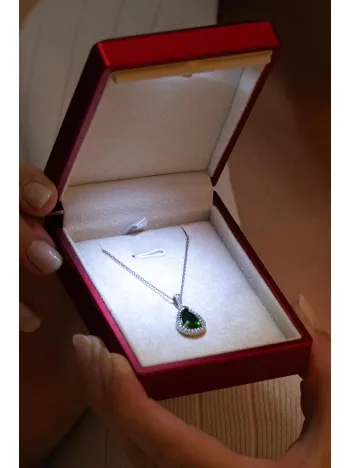 Işıklı Lüks Kırmızı Kolye Kutusu