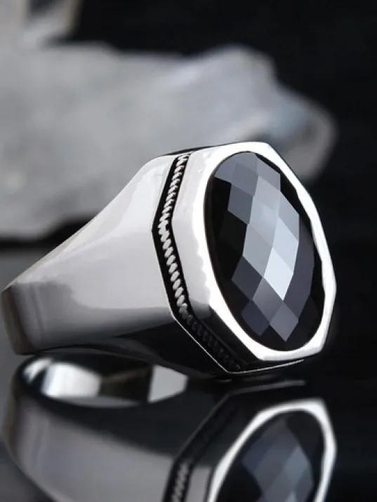 Siyah Oniks Kristal Kesim Taşlı Özel Seri Erkek Gümüş Yüzük Siyah Oniks Kristal Kesim Taşlı Özel Seri Erkek Gümüş Yüzük