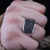 Siyah Mikro Taşlı Zarif İşlemeli Özel Seri Erkek Gümüş Yüzük Siyah Mikro Taşlı Zarif İşlemeli Özel Seri Erkek Gümüş Yüzük