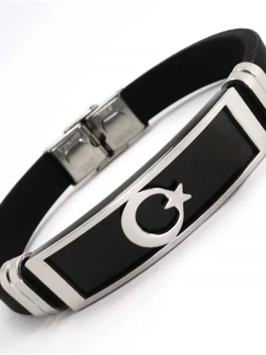 Ay Yıldız Bayraklı Kauçuk Çelik Erkek Bileklik