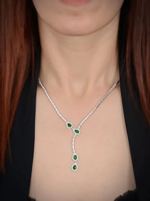 Melodi Bayan Zümrüt Taşlı Gümüş Su Yolu Set - Kolye, Bileklik, Küpe, Yüzük