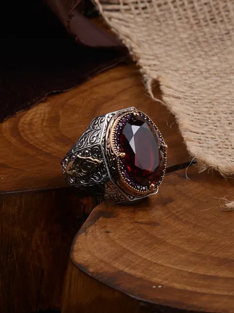 Garnet (Kırmızı) Taşlı Yanı Selçuklu Arma ve Hilal Yıldız İşlemeli Erkek Gümüş Yüzük