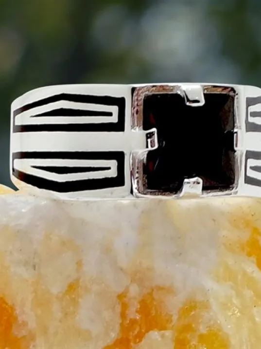 Zirkon Taşlı Kibar Model Gümüş Erkek Yüzük