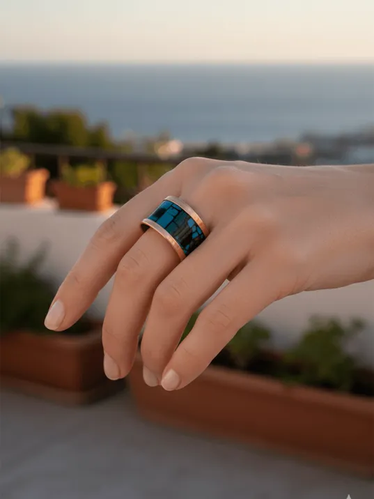 Kadın Bakır Yüzük - Nadia Model Özel Baskı Metal Kutu Ve Kuvars Taşı Kadın Bakır Yüzük - Nadia Model Özel Baskı Metal Kutu Ve Kuvars Taşı