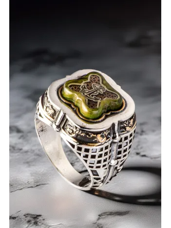 Erkek Yeşil Kehribar Taşlı Çapa Motifli Yanı Hançer 925 Ayar Gümüş Yüzük